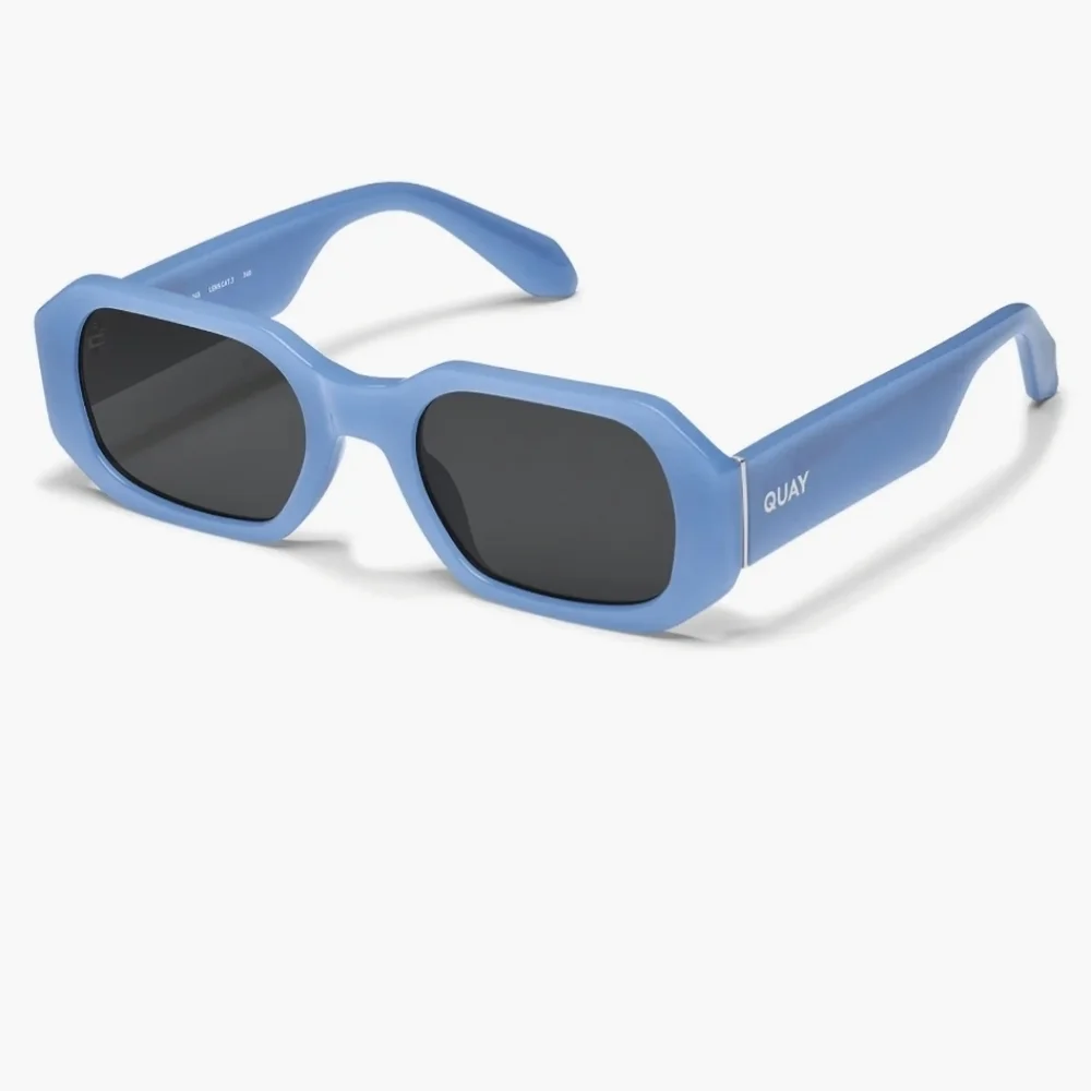 New Quay Hyped Up 53mm Hydrangea/ Smoke Frame Square Lens Unisex Sunglasses NWT